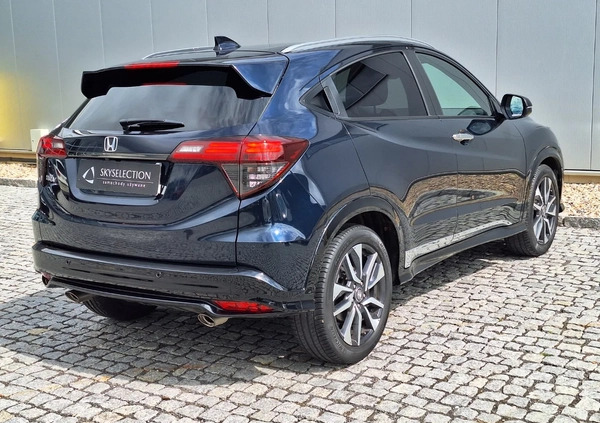 Honda HR-V cena 107500 przebieg: 63700, rok produkcji 2019 z Dąbie małe 301